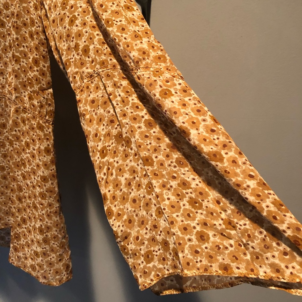 Max Studio 100% Silk Blouse. View 5